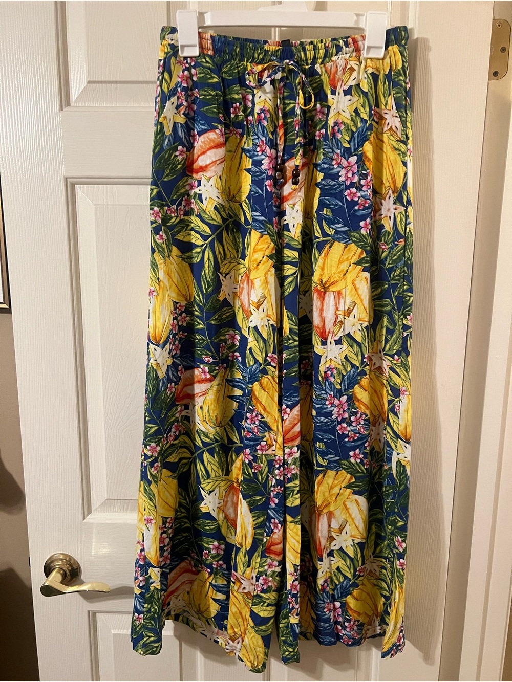 NWOT 🛍️3 for 25 🛍️ Rachel Roy Blue Floral Crop Wide Leg Pants w Yellow Blooms S